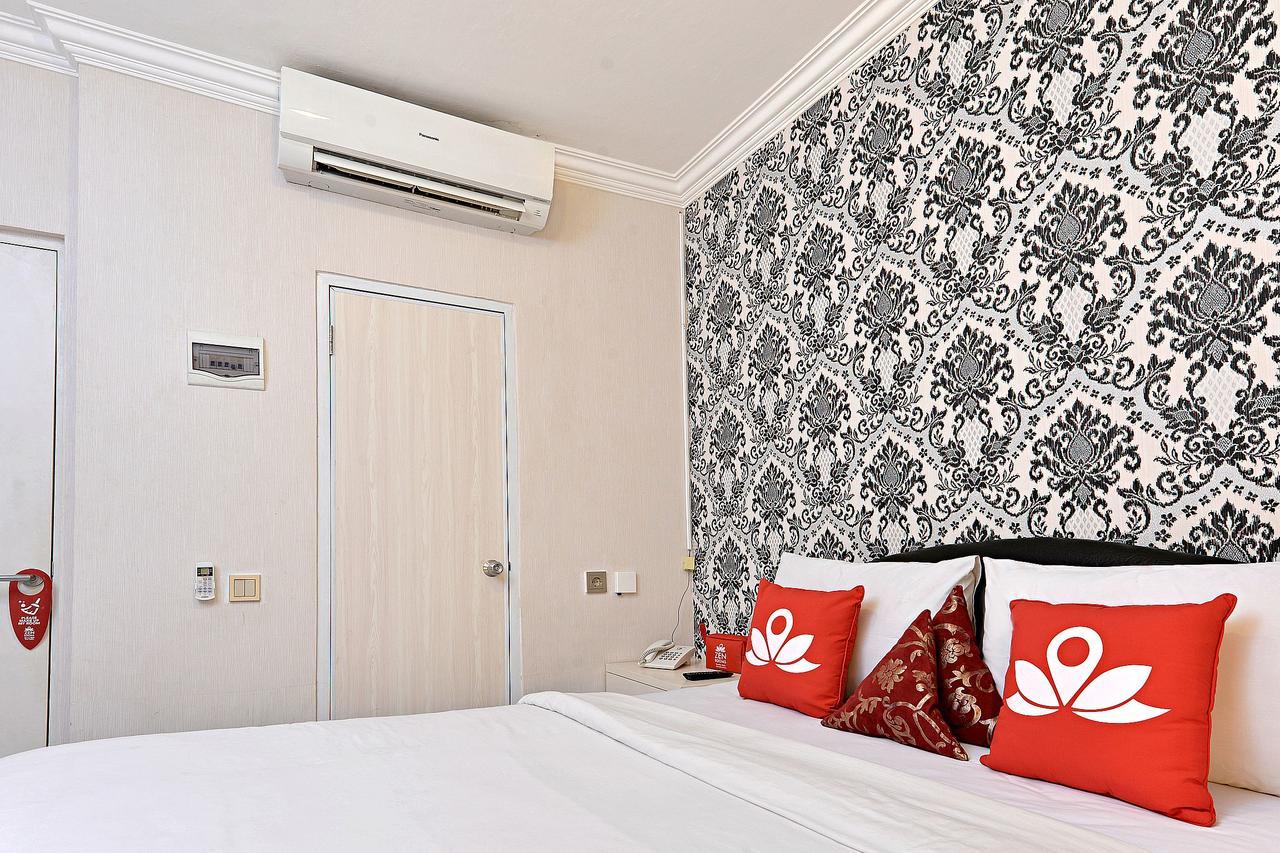 Zen Rooms Basic Tangerang Aeropolis Exterior foto